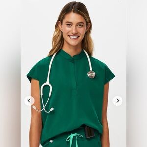 Figs Rafaela scrub top